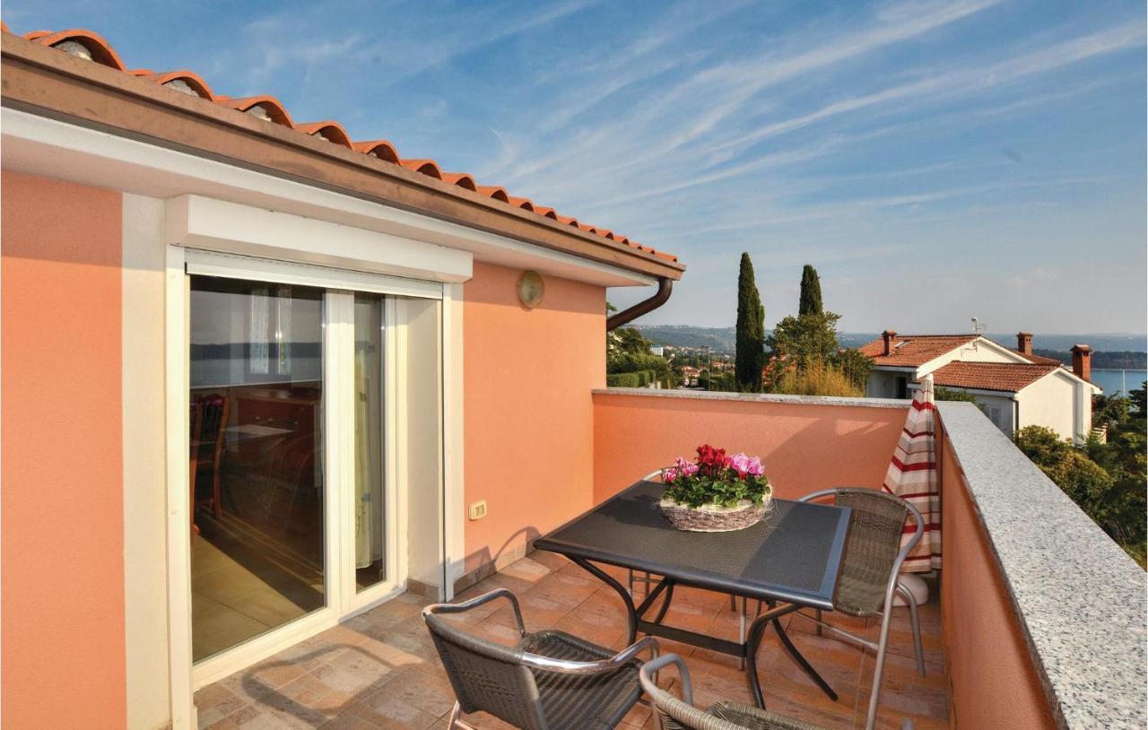 2 Bedroom Amazing Apartment In Portorose Esterno foto