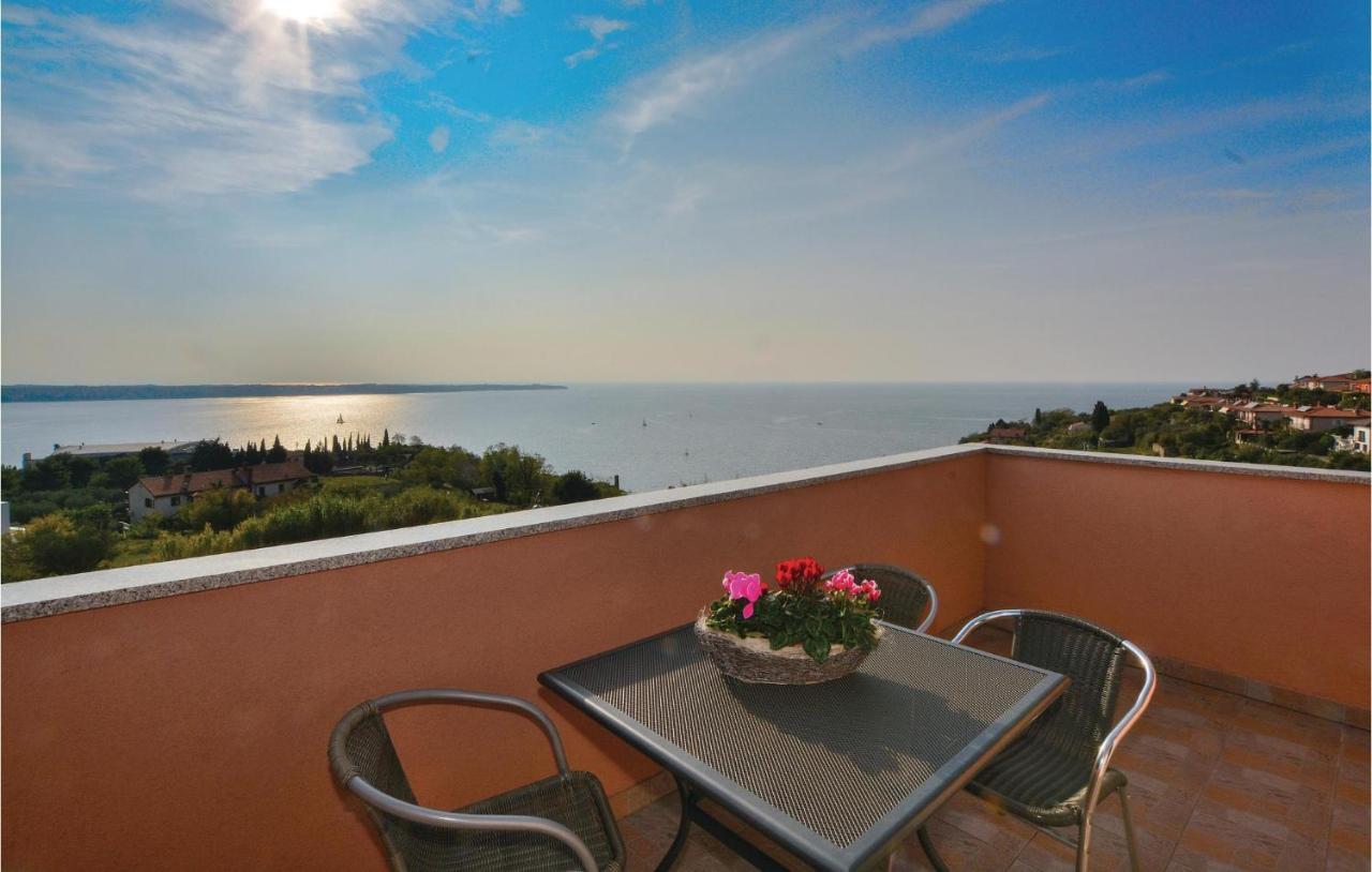 2 Bedroom Amazing Apartment In Portorose Esterno foto