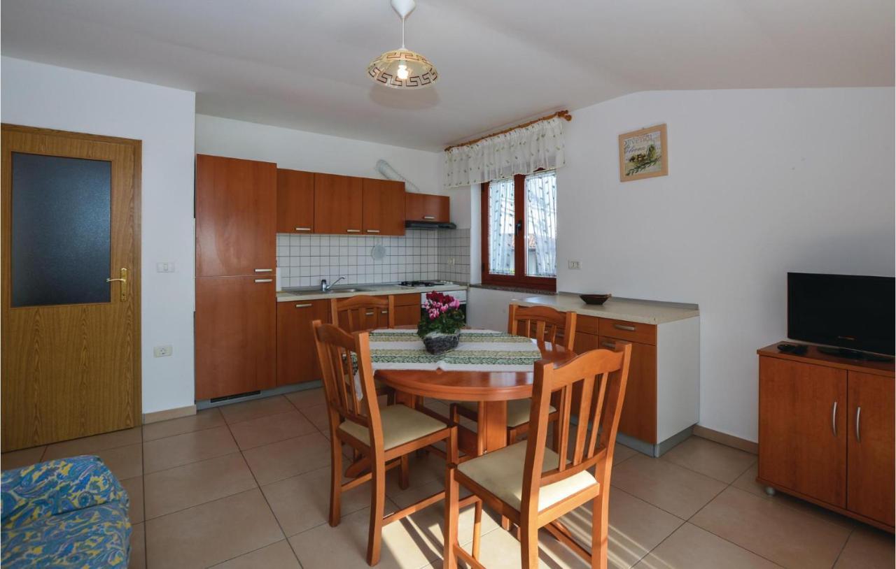 2 Bedroom Amazing Apartment In Portorose Esterno foto